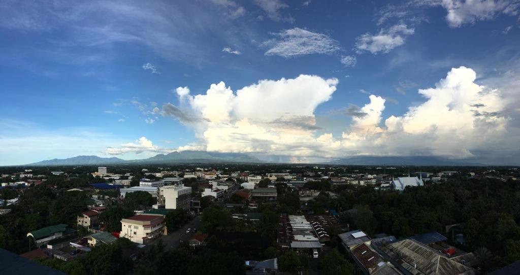 Cloud 907 Cityscapes Condominium Bacolod Buitenkant foto